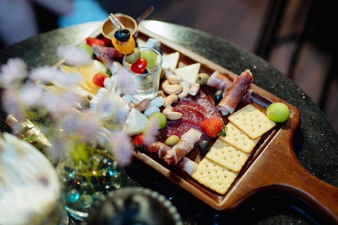 La Mejor Hotel & Sky Bar Ханой Екстериор снимка
