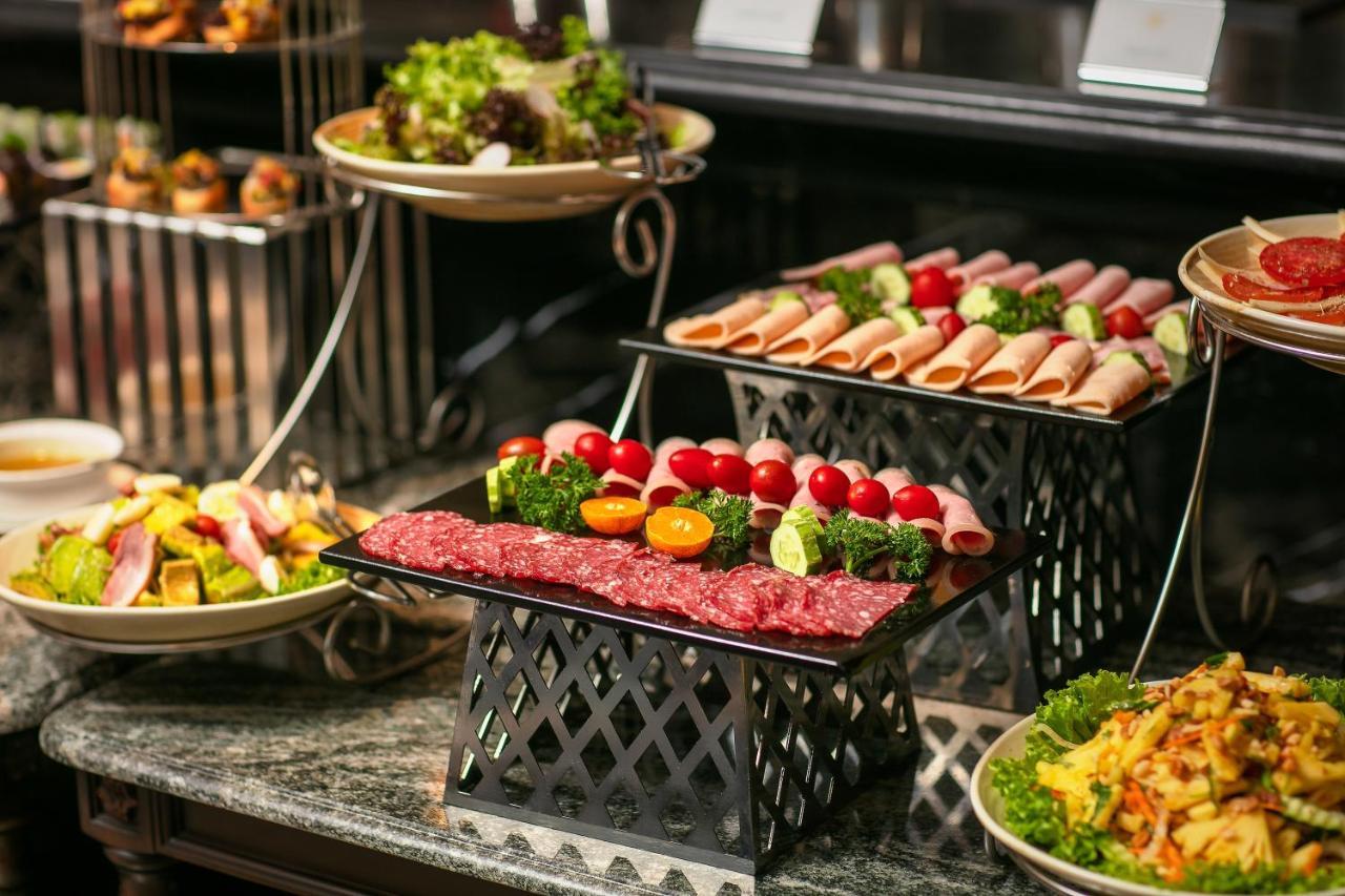 La Mejor Hotel & Sky Bar Ханой Екстериор снимка