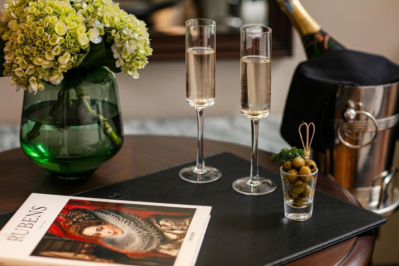 La Mejor Hotel & Sky Bar Ханой Екстериор снимка