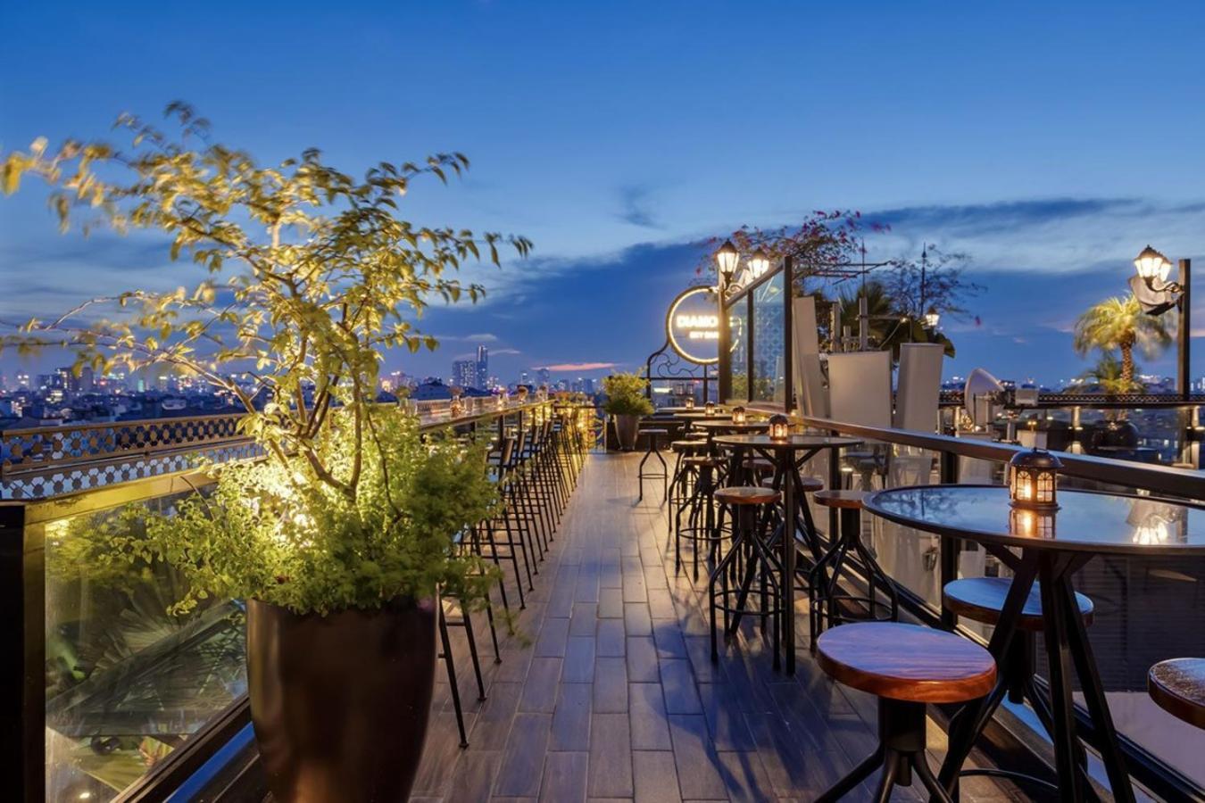 La Mejor Hotel & Sky Bar Ханой Екстериор снимка